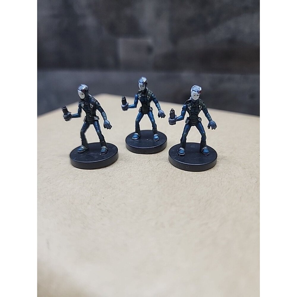 Star Wars Miniatures Revenge of the Sith POLIS MASSA MEDIC #16
